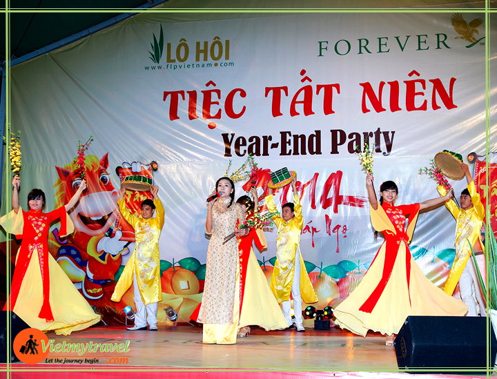 tổ chức tiệc gala dinner