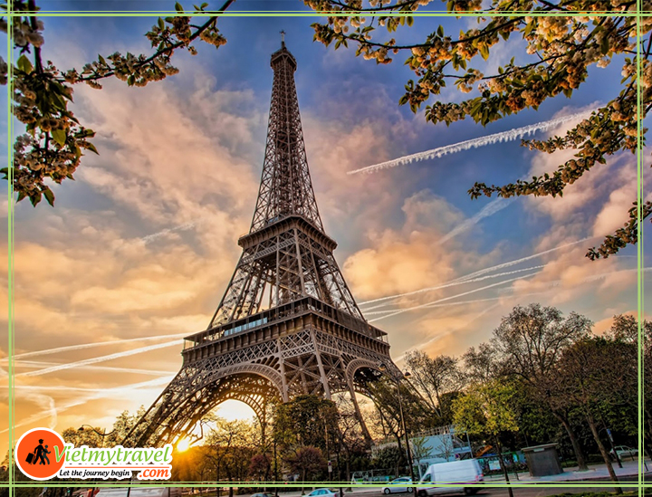 Tham quan Tháp Eiffel cùng tour du lịch 3 nước châu Âu - Vietmytravel